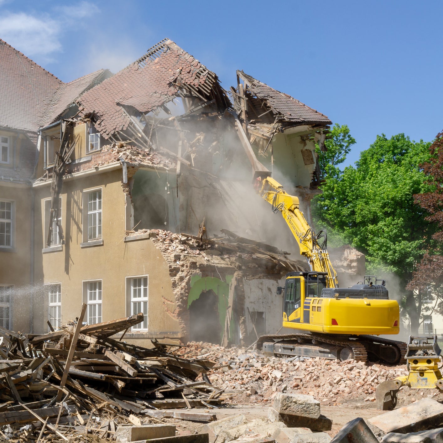 Garage Demolition Service In Aloha
