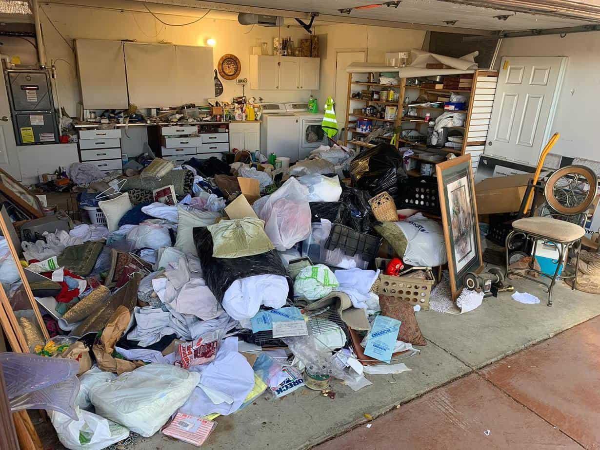 Garage Cleanout Service In Aloha